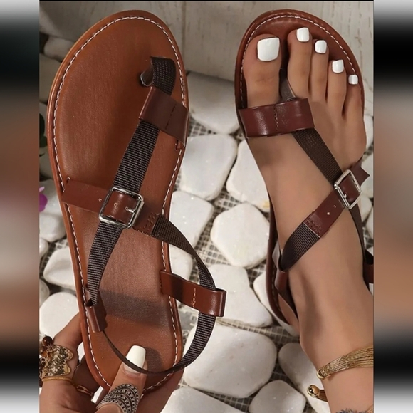 Toe Post Flats Sandals - Picture 1 of 5